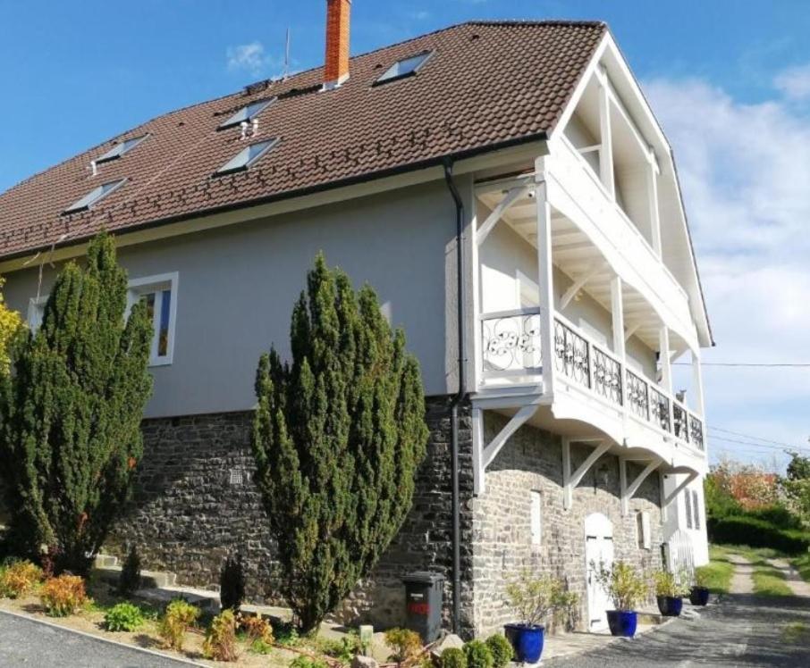 Villa Izabella Badacsonytördemic Exterior foto